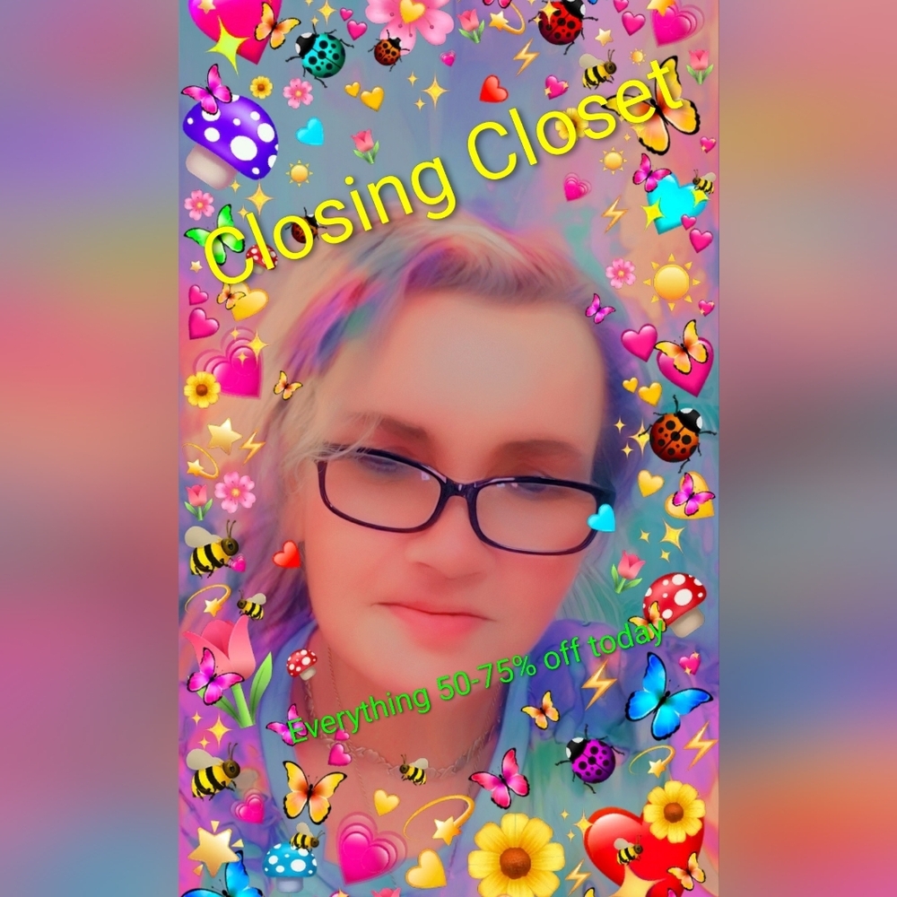 Closet Closing Everything 50-75 % Off